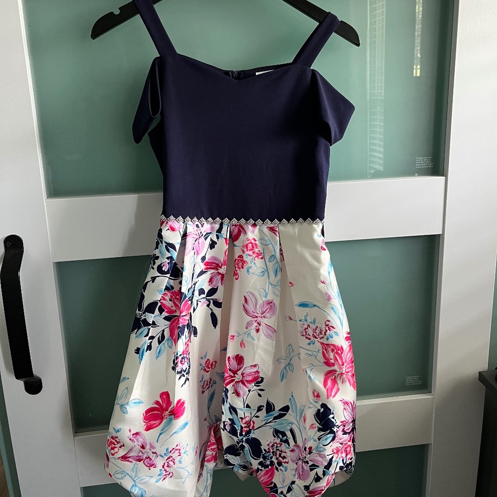 NWT Girls formal dress size 16